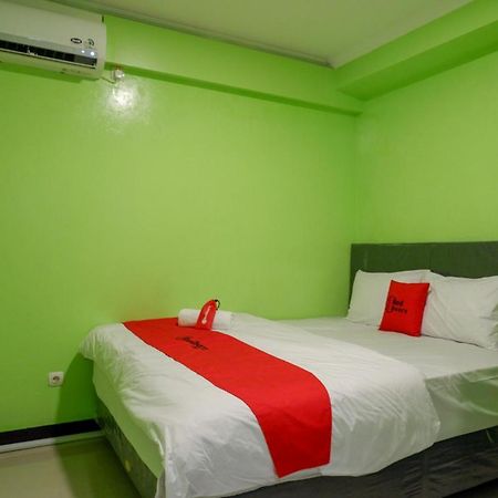 Готель Reddoorz @ Jalan Gatot Subroto Семаранг Екстер'єр фото